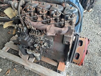 Motor zetor uřI 6201. 7201. 7701. - 11