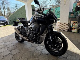 Yamaha mt 10 zánovní - 11