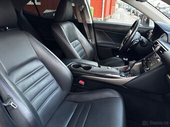 Lexus IS300h, 2018, 2.5 Hybrid 164 kW, 140t. km – TOP výbava - 11