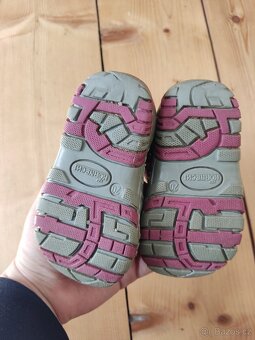 Holčičí boty - 11