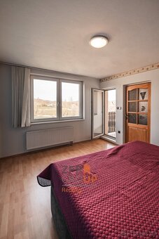 Prodej rodinného domu o rozloze 190 m2, ulice Za Klášterem - - 11