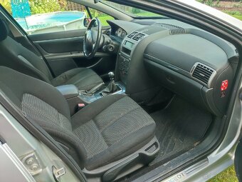 Peugeot 407 - 11