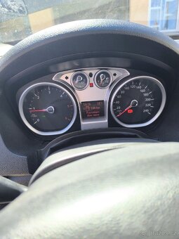Ford Kuga 2.0 TDCi 100 kW 4x4 - 11