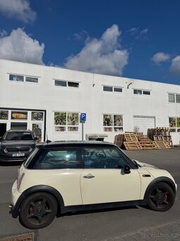 Mini Cooper One R50 - 11