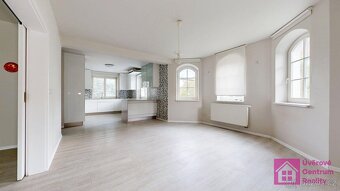 Prodej rodinného domu 5+1, 222 m², zahrada, garáž, Valtice - 11