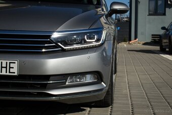 Volkswagen Passat Variant 2.0 BiTDI BMT Highline 4MOTION - 11