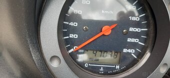 Suzuki V-Strom DL 1000 - 11