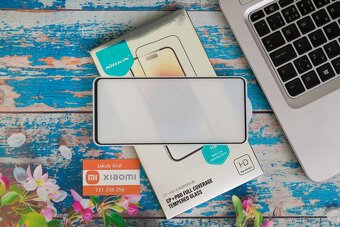 Tvrzené sklo Nillkin pro Xiaomi, Redmi nebo Poco - 11