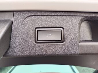 VW Passat B8 GTE Variant 1.4eTSI 160kW DSG R-Line Webasto - 11