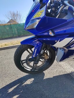 Yamaha Yzf r125 Valentino Rossi - 11