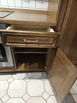 Kuchyňská linka se spotřebiči dovezena z Německa - 11