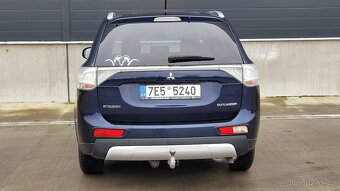 Prodám Mitsubishi Outlander 2.2 DI-D 4x4 - 11
