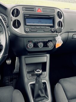 VW Tiguan R-line 4x4 - 11