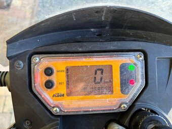 KTM 950 superenduro - 11