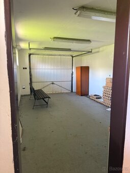 Bystřička - Rodinný dům 4kk + garáž/dílna/hospodářská budova - 11