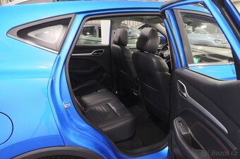 MG ZS 1.5 78kW 75tkm Panorama Man. LED - záruka Autodraft - 11