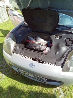 TOYOTA MR 2 - 11