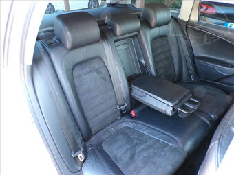 VW Passat 2,0 TFSI AUTOMAT,KŮŽE,XENON - 11