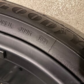 Zimní kola Volvo XC40 V90 Cross Country 235/55 R18 GoodYear - 11