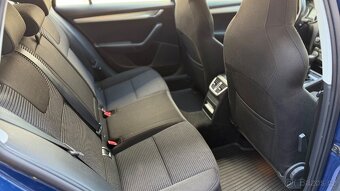 Škoda octavia 2.0tdi 110kw combi - 11