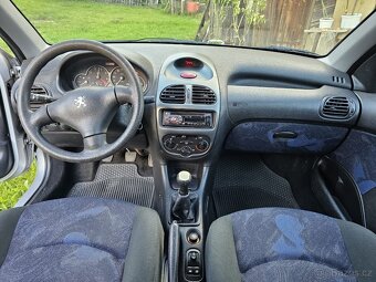Peugeot 206 1.1i (44 kW), r. v. 1999, STK 06/2026, zachovalý - 11