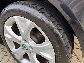 ŠKODA OCTAVIA 2.0TDI 2013 VÝBAVA - 11