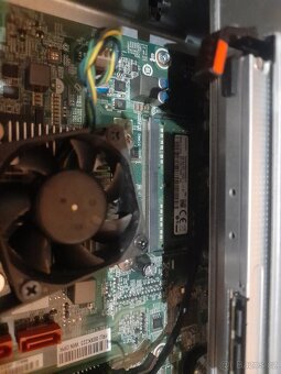 Počítač Lenovo - 11