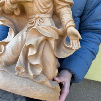 Velká ručně vyřezávaná socha Panny Marie – mistrovská práce - 11