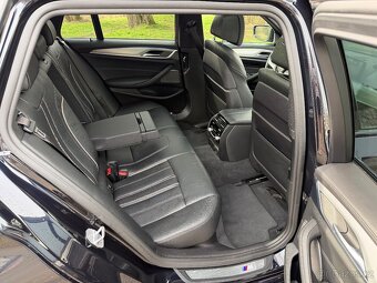 BMW 540d xDrive Touring - 11