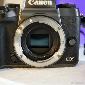 Canon EOS M5 24,2 Mpx pouze tělo, bez objektivu - 11