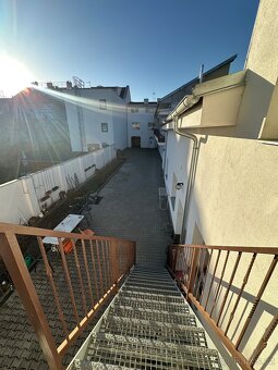 Pronájem ateliéru  3+kk - 63 m2, ul. Nováčkova - Brno . - 11