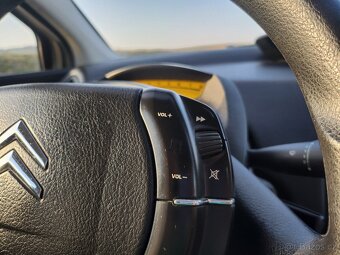 Citroen C4 - garážováno, tažné, původ ČR - 11