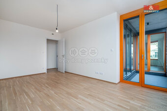 Pronájem bytu 3+kk, 101 m², Praha, ul. Nádražní - 11