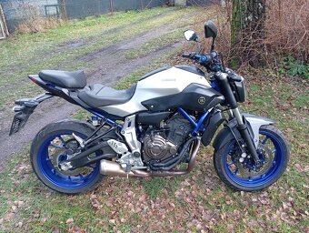 Yamaha MT-07 Race Blue series - 11