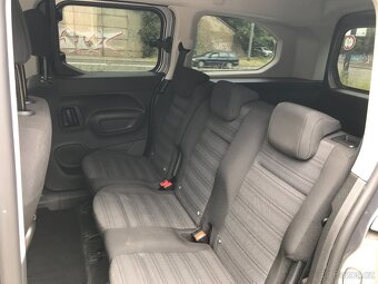Opel Combo LIFE MAXI 1.2 T 81 kW r.v.2022/8 ČR původ 1.MAJ - 11