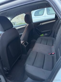 Audi A4 B8 2.0 TDI 105 kW - 11