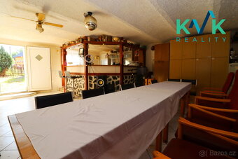 Prodej rodinného domu 3+1 se společenskou místností a barem, - 11