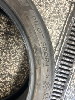 Michelin pilot sport 4S 265/35/21,295/30/21 - 11