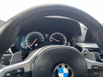 Bmw 540i G30 - 11