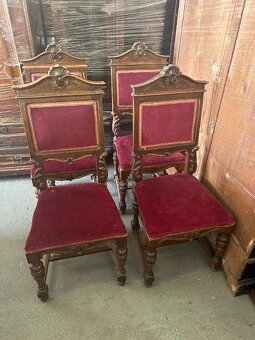 Starožitný nábytek - 11