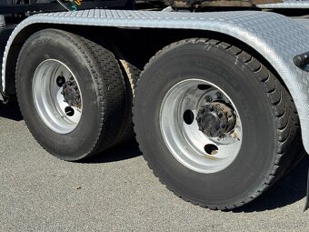 Volvo VNL 6x4  traktor - 11