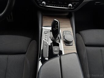 BMW 530d G31 Touring M-Packet Mozna vymena - 11