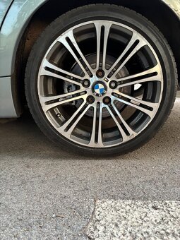 BMW e90 320d 120kw - 11