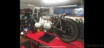 BMW R45 Cafe Racer - 11