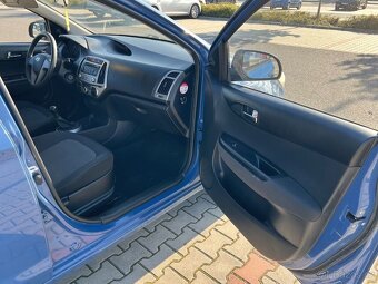 Hyundai I20 1.2i 63kw koup. ČR - 11