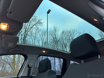 Peugeot 5008, 1.6 115 kW PANORAMA - 11