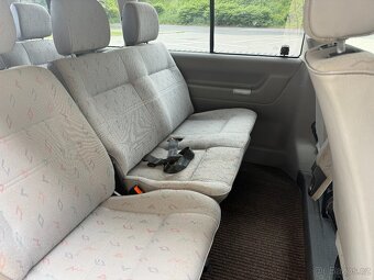 Volkswagen Caravelle 2.5TDI 75kw Nová STK 8 míst - 11