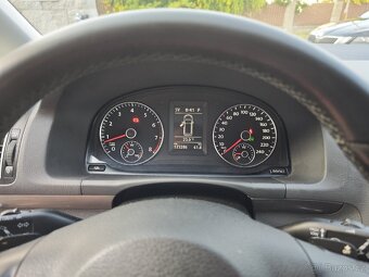 VW TOURAN 1.4 TSI/103 kW DSG - NAVI/XENONY - 11