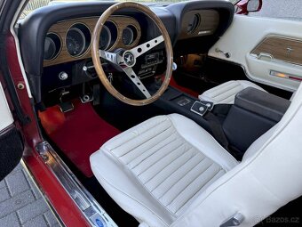 Ford Mustang Mach 1 - 11
