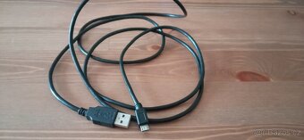 KABELY,NABÍJEČKY A JINE. - 11